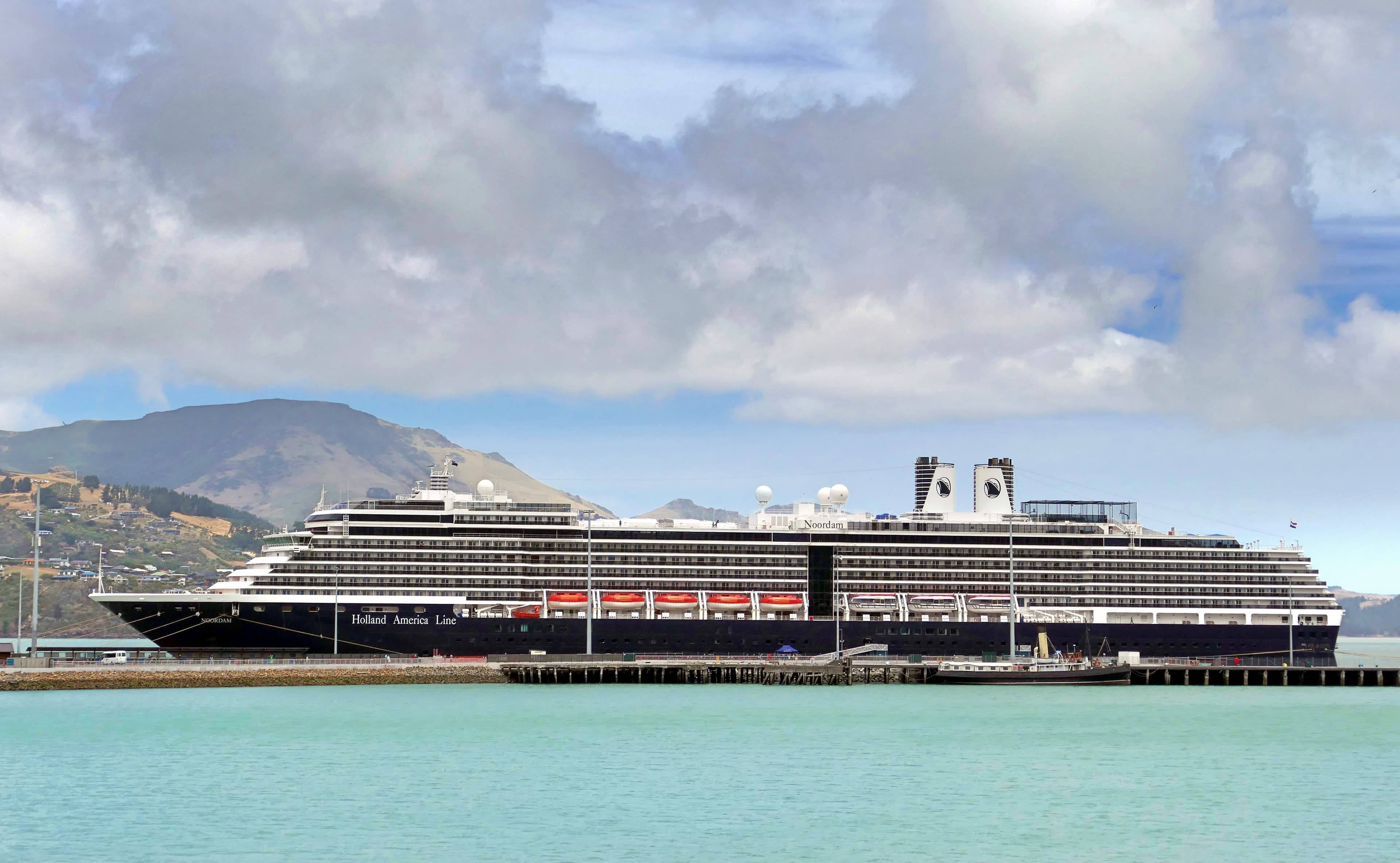 MS Noordam cruise ship.